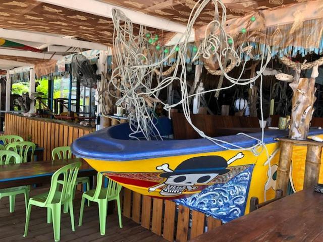 Beach Shack Chalet - Garden View Aframe Big Unit Kampong Juara Luaran gambar